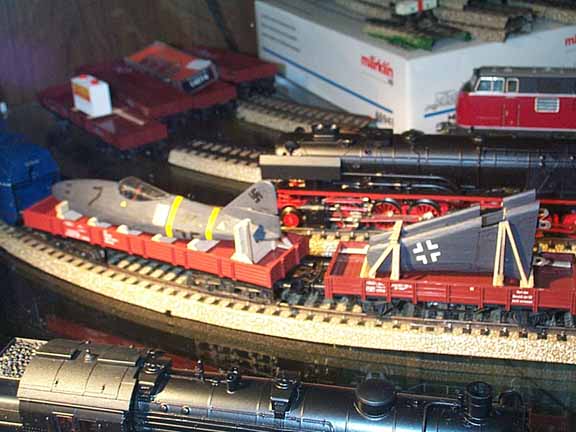 me262_2.jpg (37495 bytes)